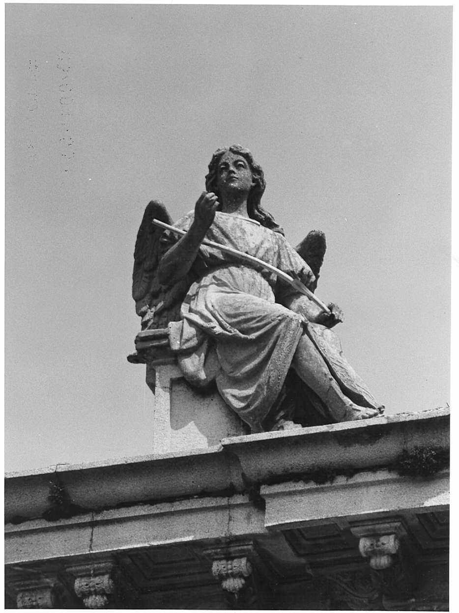 angelo (statua, opera isolata) di Zenoni Giuseppe (sec. XX)
