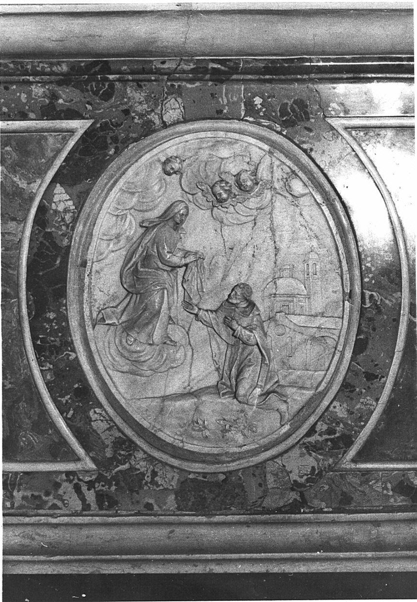 San Simone Stock riceve dalla Madonna lo scapolare (rilievo, elemento d'insieme) di Fantoni Andrea (scuola) (secondo quarto sec. XVIII)