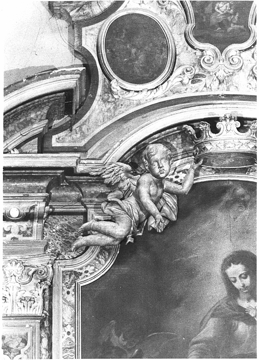 angelo reggicorona (scultura, elemento d'insieme) di Baroncini Vincenzo (scuola) (metà sec. XVIII)