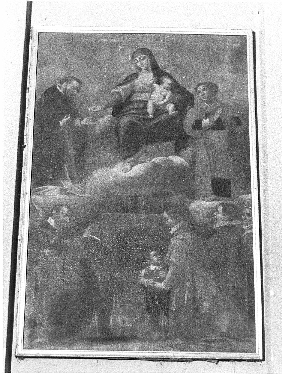 Madonna adorata dai SS. Domenico e Lorenzo e sei devoti (dipinto, opera isolata) di Cavagna Gian Paolo (scuola) (inizio sec. XVII)
