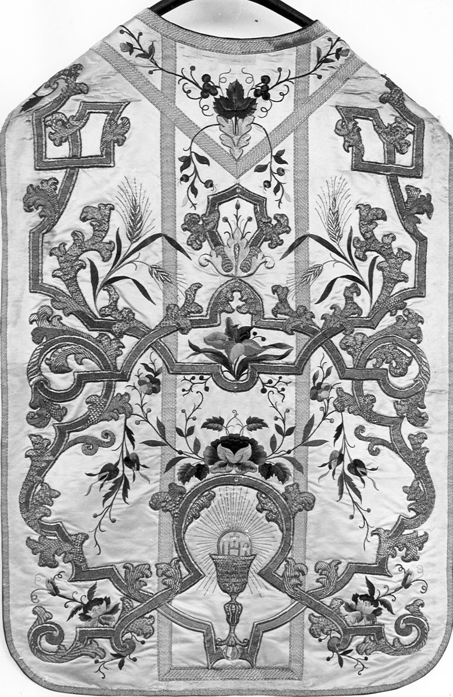 paramento liturgico, insieme - manifattura italiana (seconda metà sec. XVIII, sec. XX)