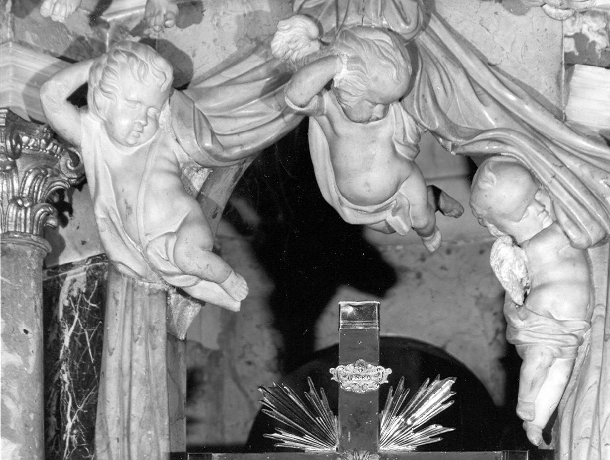 angioletti reggicortina (gruppo scultoreo, elemento d'insieme) - bottega bergamasca (ultimo quarto sec. XVIII, sec. XVIII)