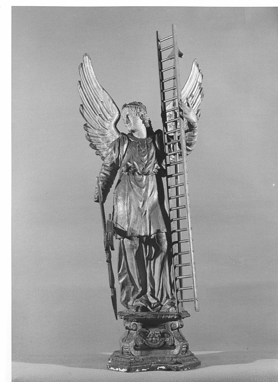 angelo con strumenti della passione (statua, pendant) - bottega lombarda (metà sec. XVII)