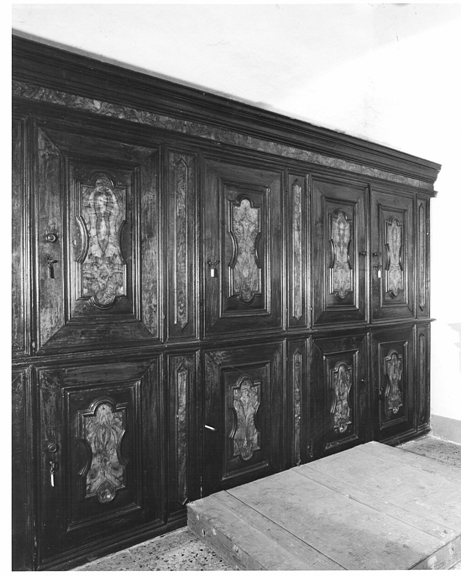 mobile da sacrestia, opera isolata - bottega lombarda (sec. XVIII)