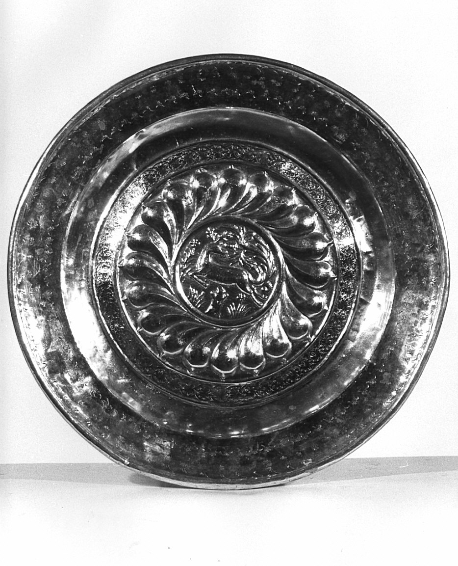 piatto per elemosine, opera isolata - bottega lombarda (sec. XVIII)