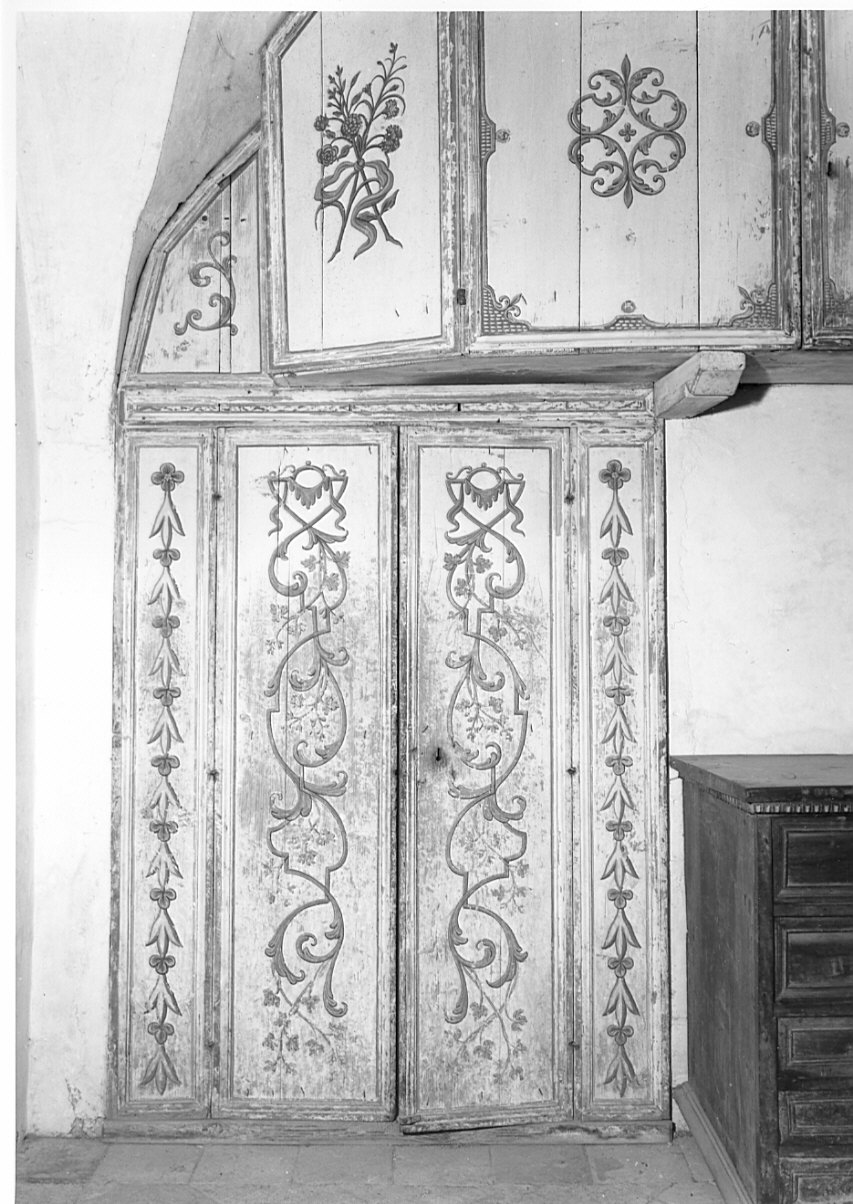 armadio, opera isolata - bottega bergamasca (fine, prima metà sec. XVIII, sec. XIX)