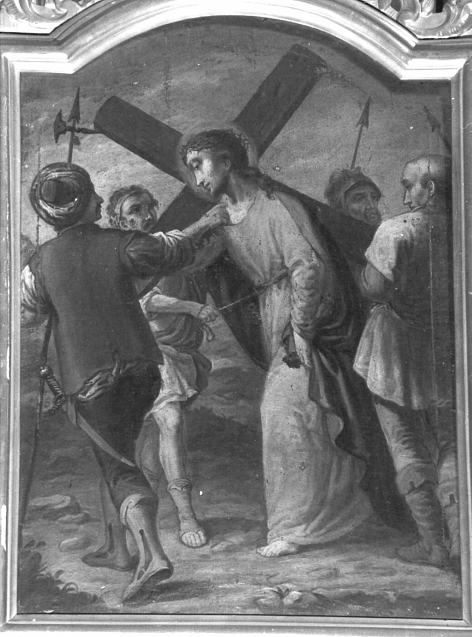 stazione V: Gesù aiutato da Simone il Cireneo a portare la croce (Via Crucis, elemento d'insieme) di Peverada Gaetano (attribuito) (fine sec. XVIII)