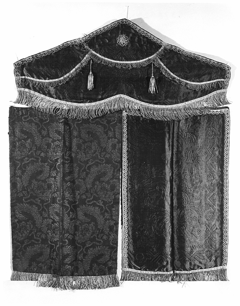 conopeo di tabernacolo, opera isolata - manifattura italiana (inizio sec. XX)