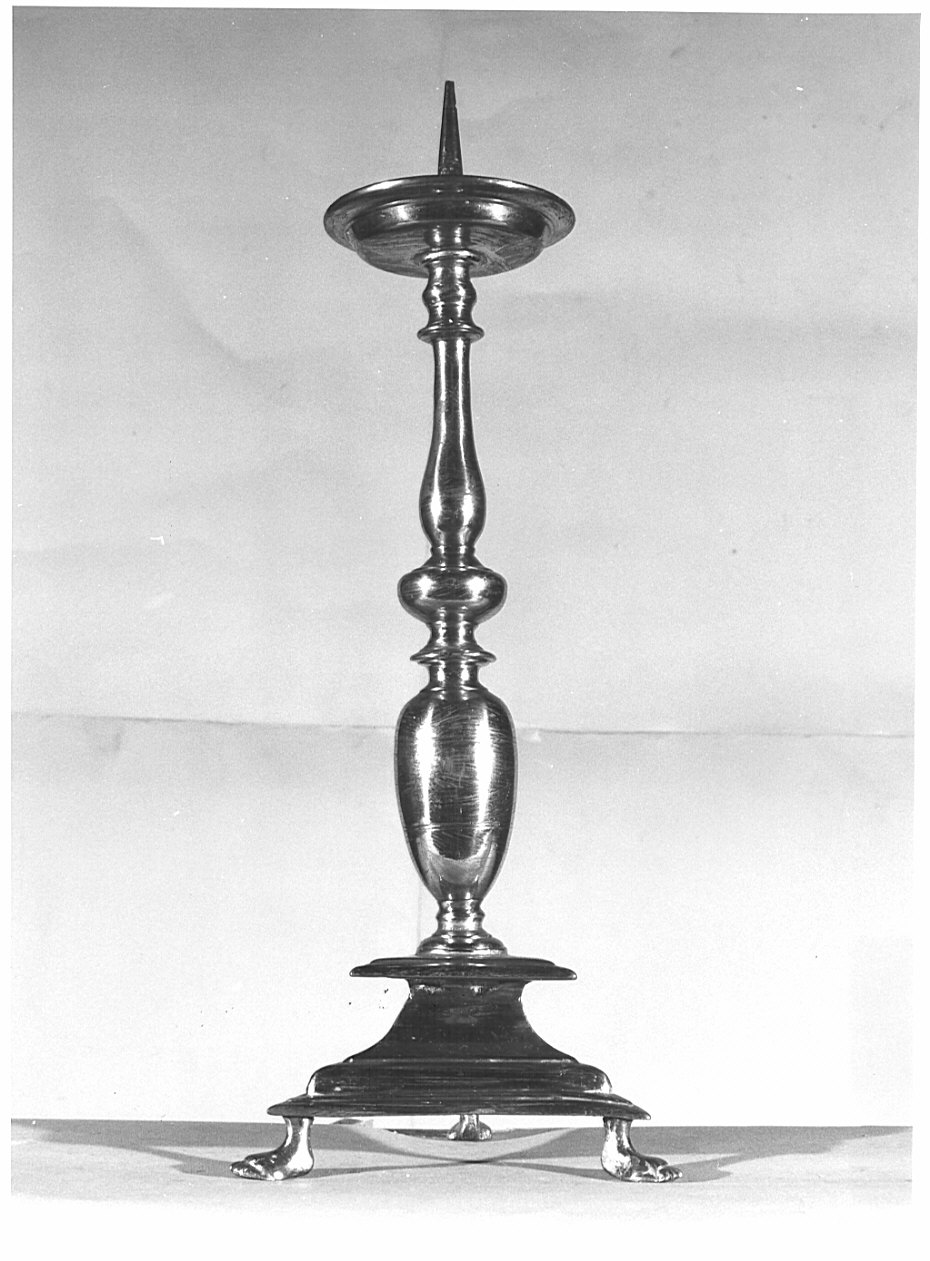 candeliere d'altare, serie - bottega bergamasca (sec. XVII)