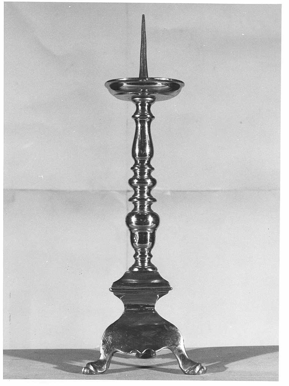 candeliere d'altare, coppia - bottega lombarda (sec. XVII)