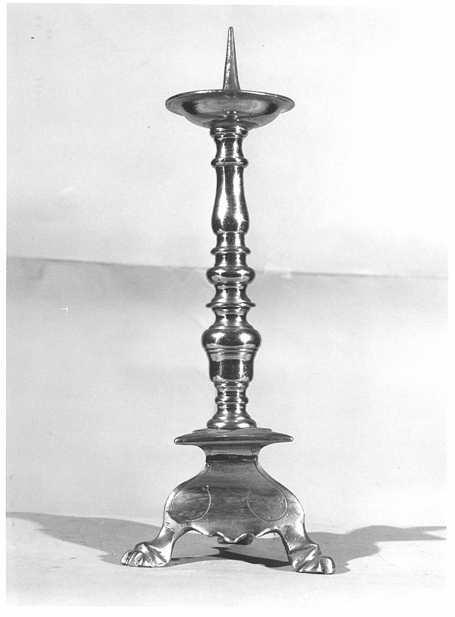 candeliere d'altare, coppia - bottega lombarda (sec. XVII)