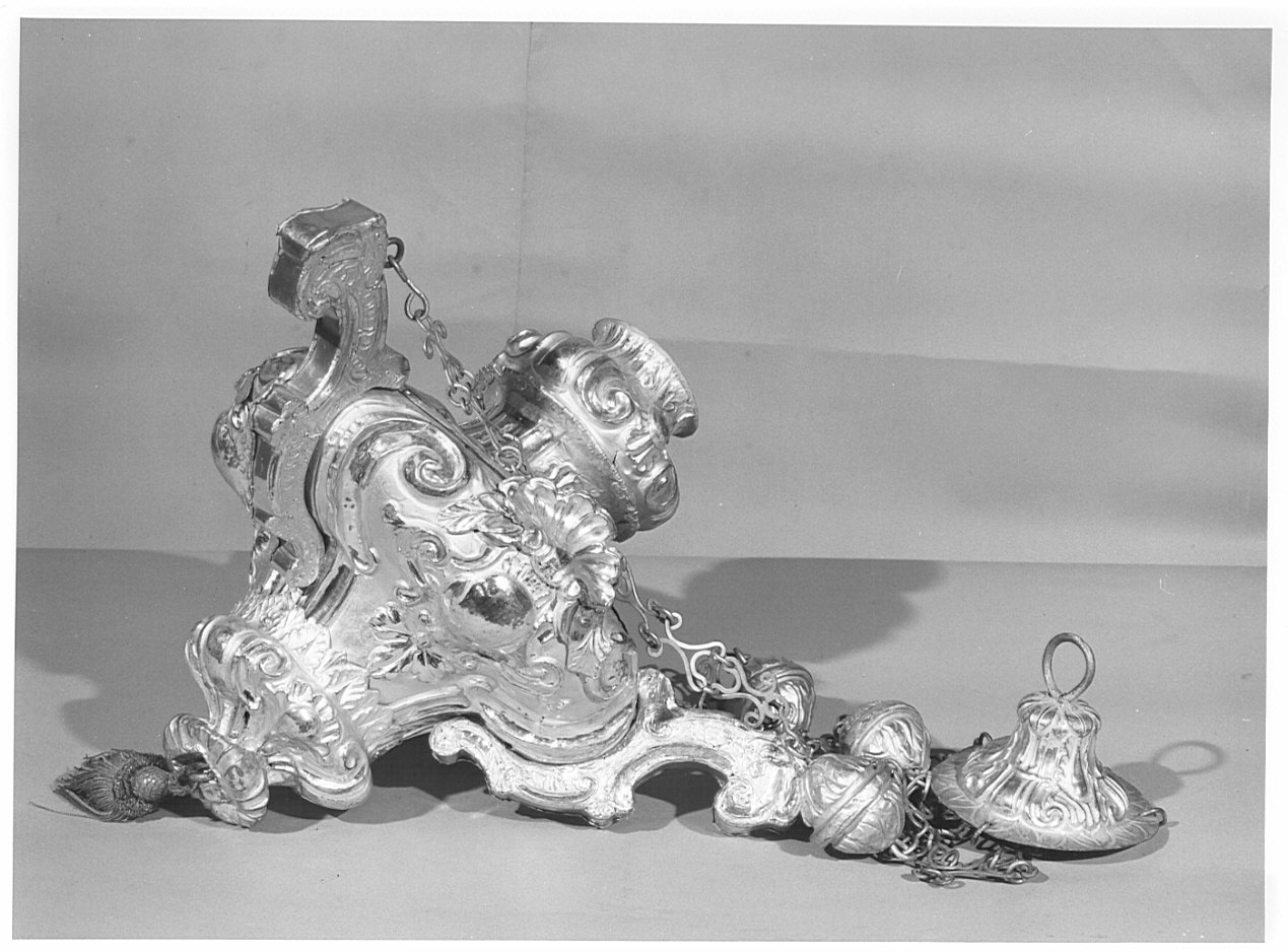 lampada da chiesa, opera isolata - bottega lombarda (sec. XVIII)