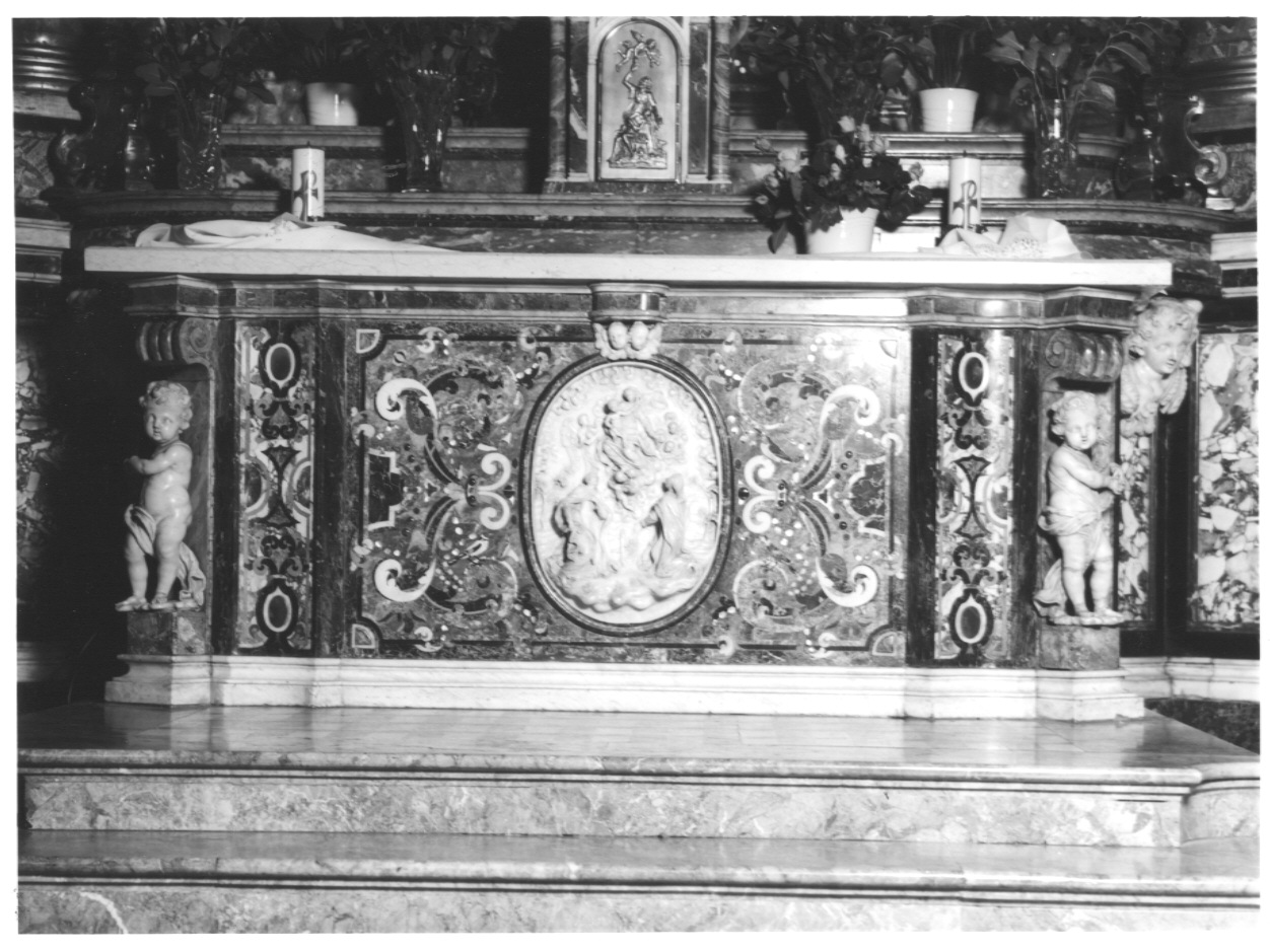 paliotto - a pannello piano, complesso decorativo di Manni Andrea, Manni Pietro Antonio, Manni Carlo Antonio, Manni Giacomo (sec. XVIII)