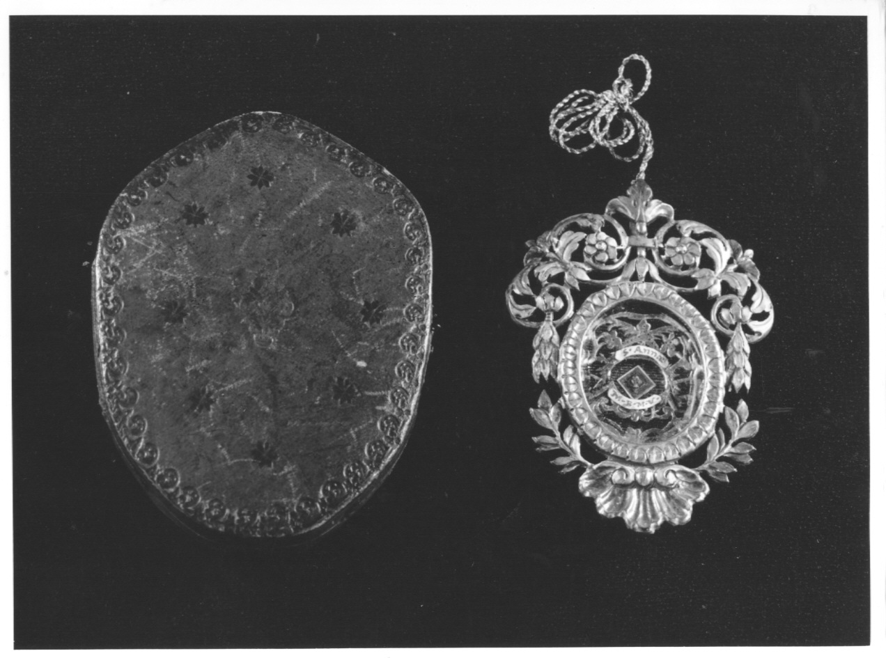 reliquiario a capsula - a medaglione, opera isolata - bottega lombarda (fine/inizio secc. XVIII/ XIX)