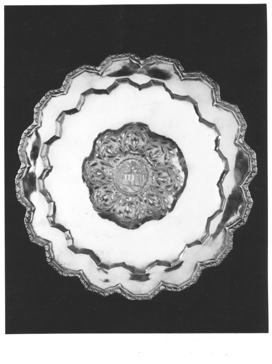 piatto da parata, opera isolata - bottega lombardo-veneta (sec. XVIII)