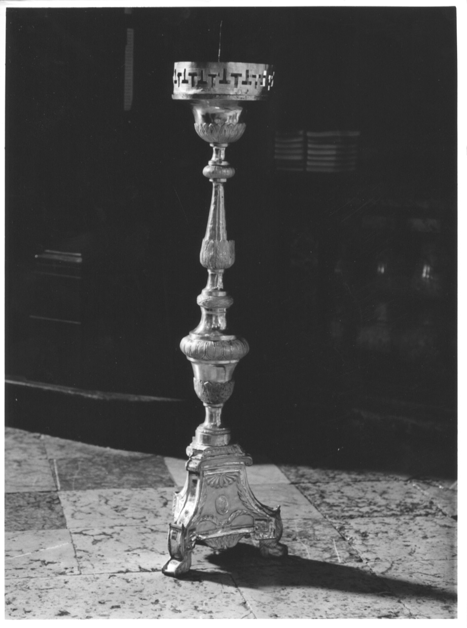 candeliere d'altare, serie - bottega lombarda (sec. XIX)