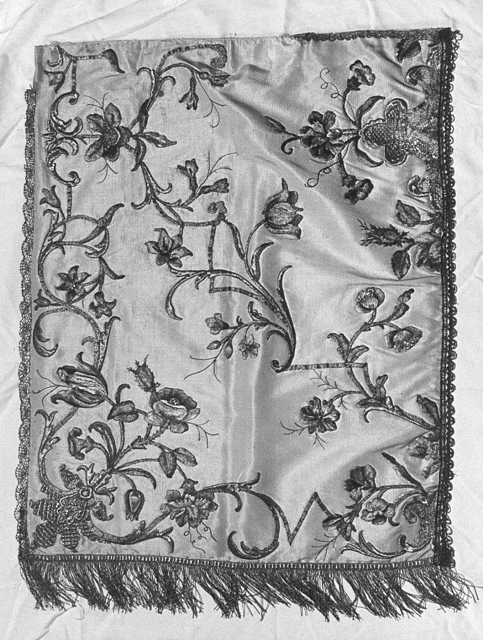 conopeo di tabernacolo, opera isolata - manifattura lombarda (sec. XVIII)