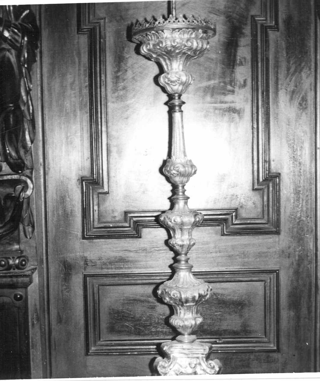 candeliere d'altare, serie - bottega lombarda (inizio sec. XVIII)