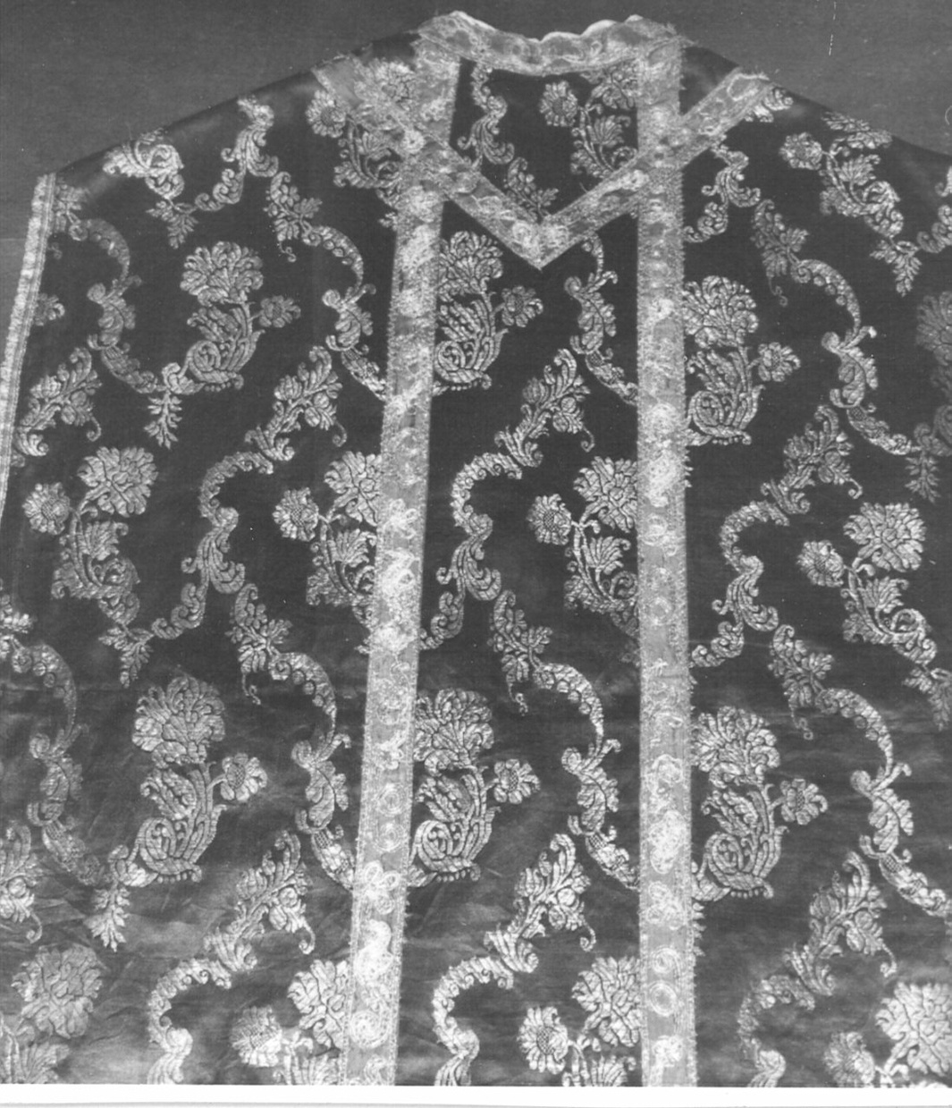 paramento liturgico, insieme - manifattura lombarda (sec. XVIII)