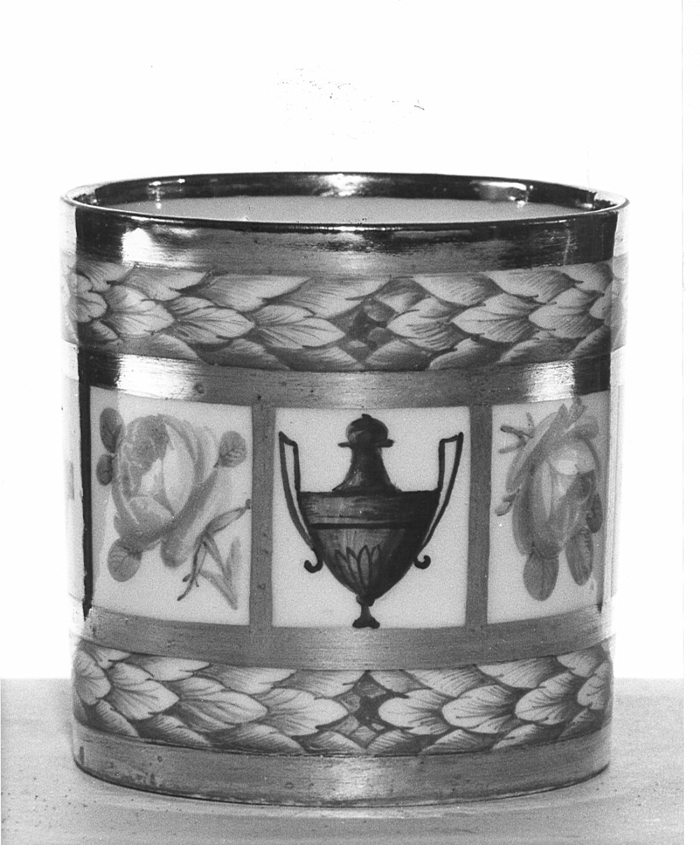 tazza, insieme - manifattura italiana (inizio sec. XIX)