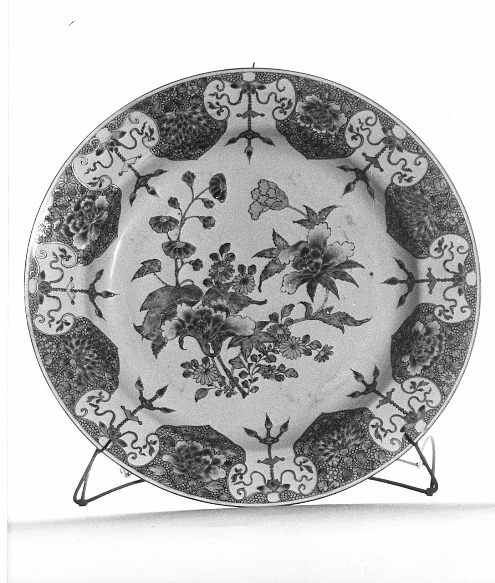 piatto, serie - manifattura italiana (metà sec. XVIII)