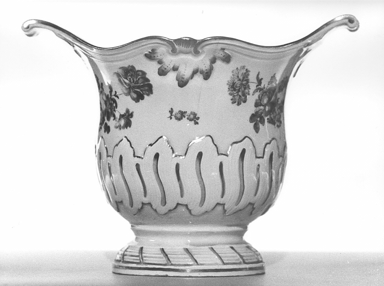 vaso, coppia - manifattura imperiale di Vienna (seconda metà sec. XVIII)