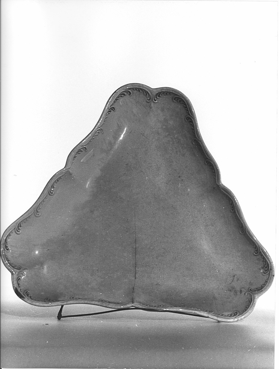 piatto fondo, opera isolata - manifattura di Wedgwood (inizio sec. XIX)