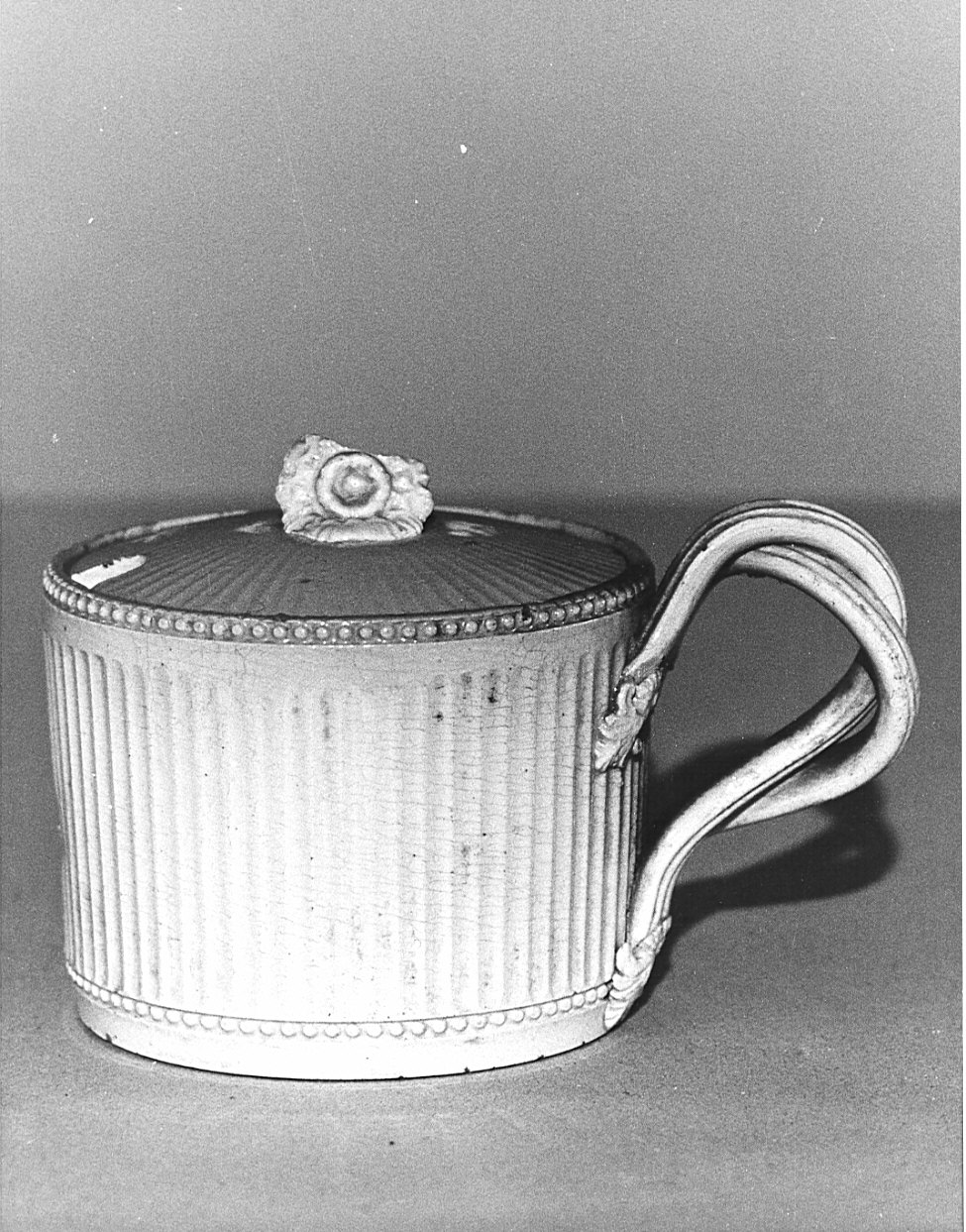 tazza con coperchio, serie - manifattura di Wedgwood (inizio sec. XIX)