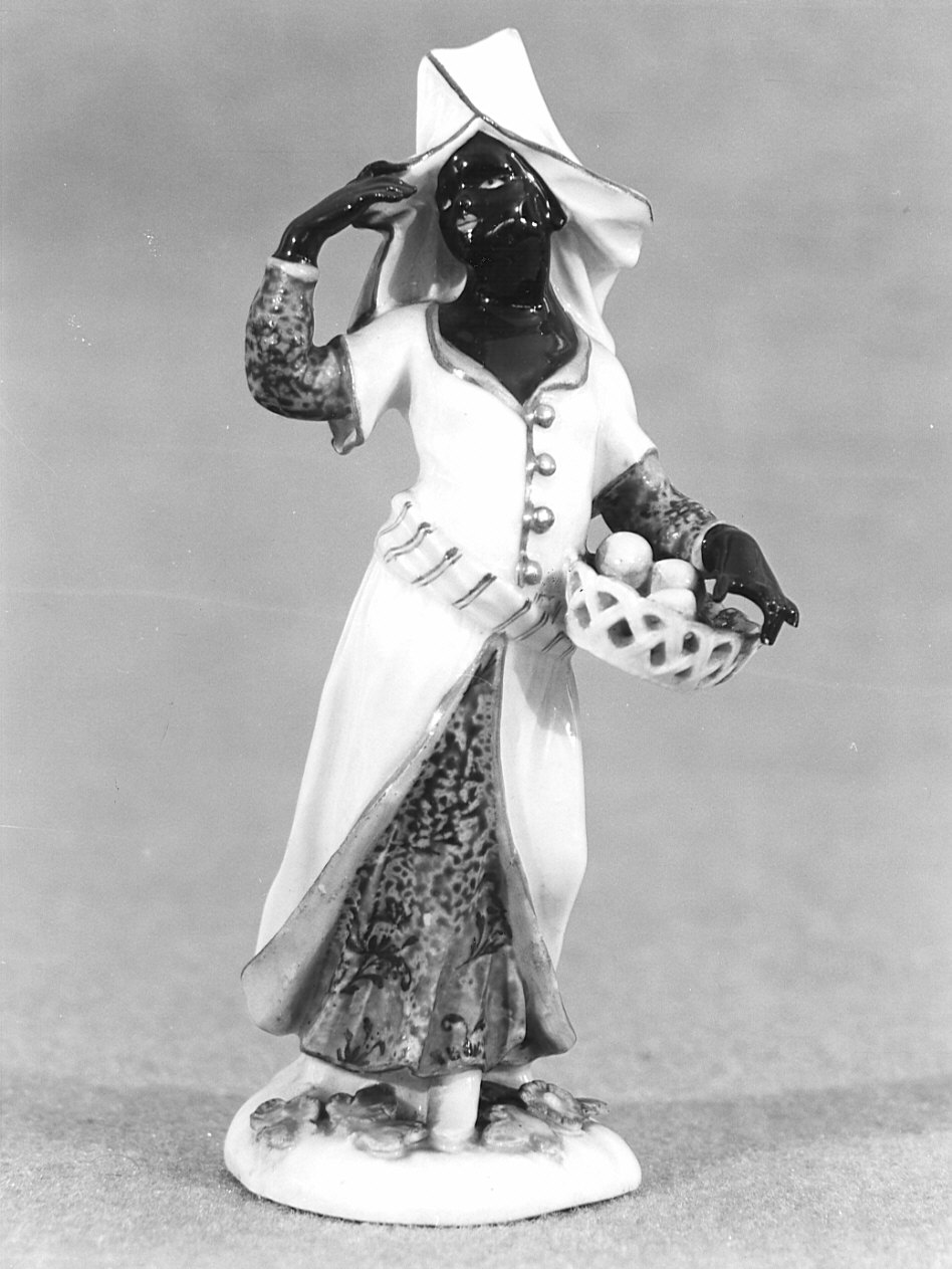 figura femminile (statuetta, opera isolata) - manifattura di Meissen (prima metà sec. XVIII)