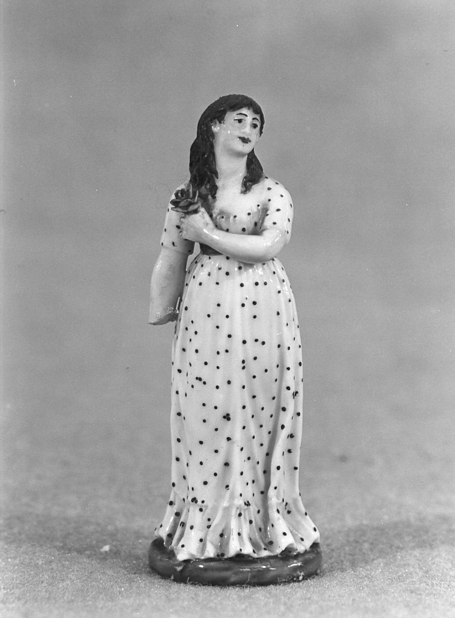 figura femminile (statuetta, opera isolata) - manifattura italiana (inizio sec. XIX)