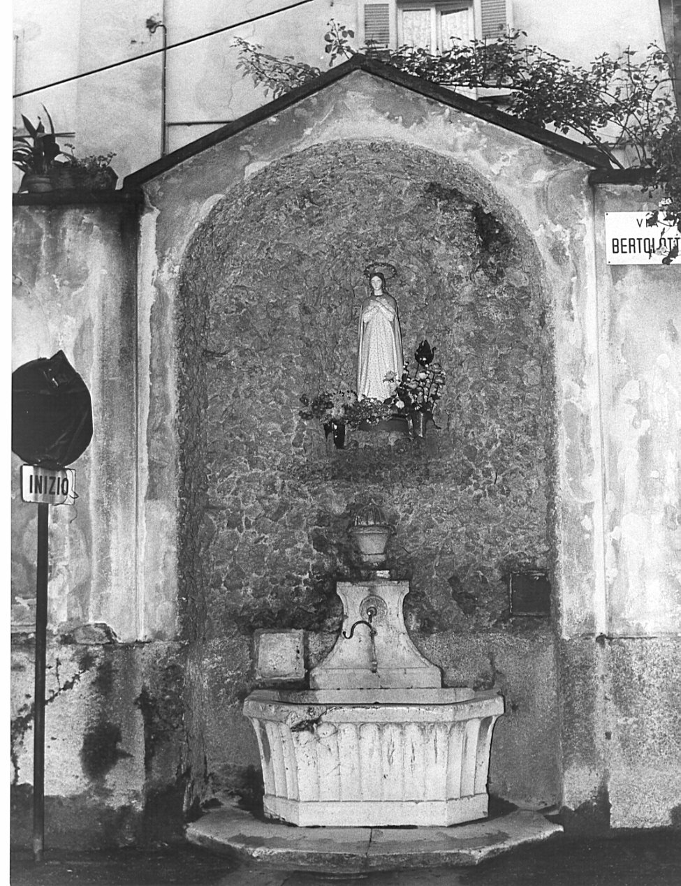 fontana, opera isolata - ambito lombardo (sec. XIX)