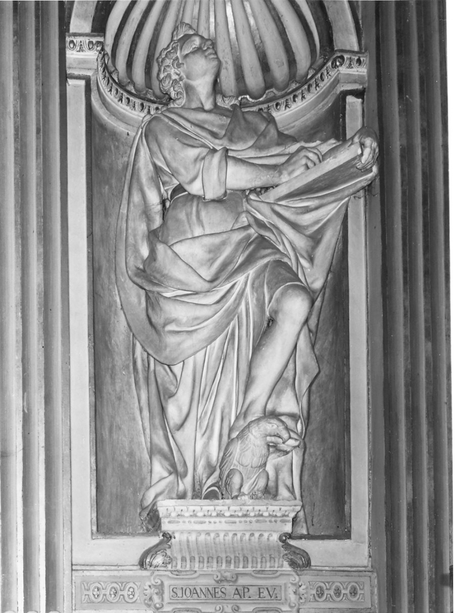 San Giovanni Evangelista (statua, pendant) - bottega lombarda (fine/inizio secc. XVII/ XVIII)