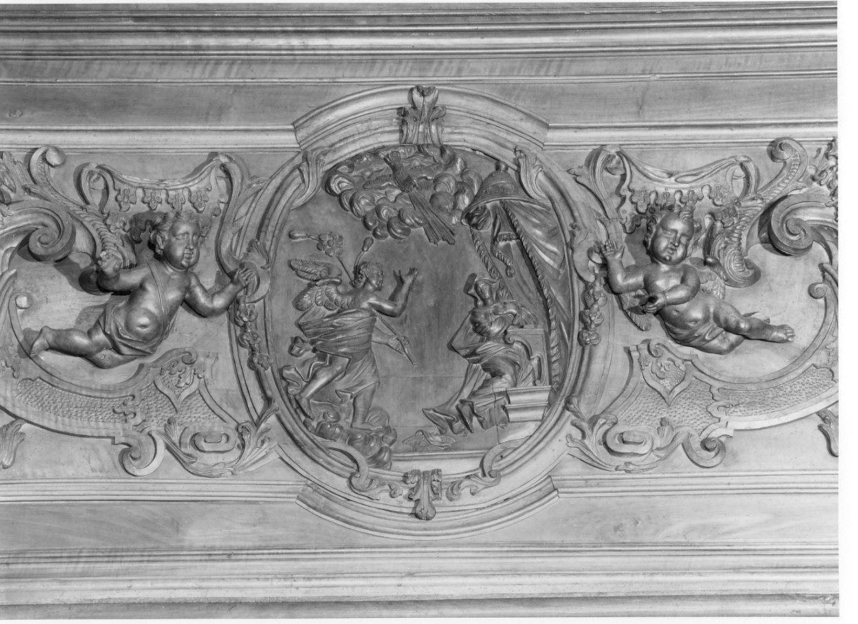 Annunciazione (rilievo, elemento d'insieme) di Carminati Giovan Battista (sec. XVIII)
