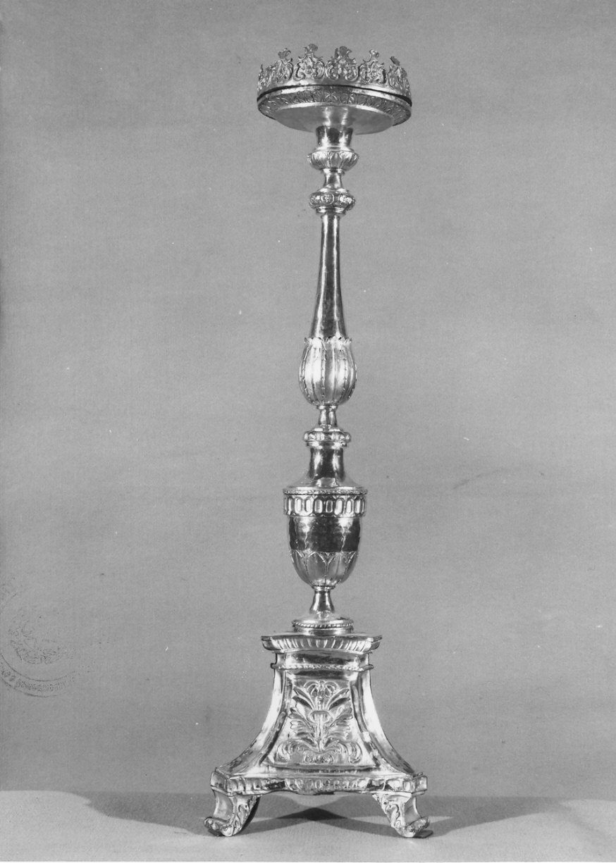 candeliere d'altare, serie - bottega lombarda (secc. XVIII/ XIX)