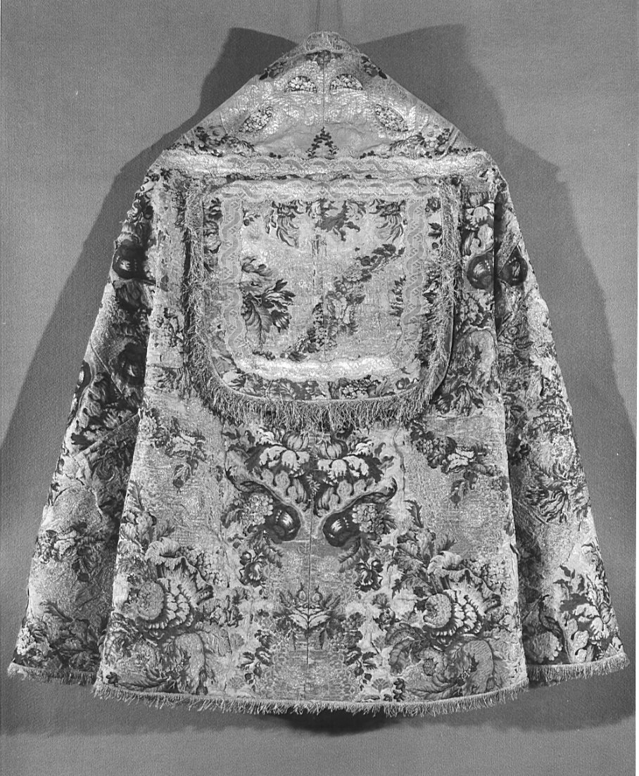 piviale, opera isolata - manifattura lombarda (metà sec. XVIII)