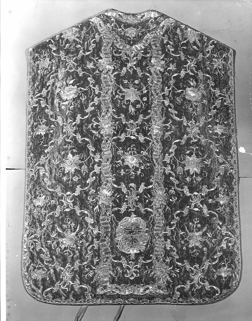 paramento liturgico, insieme - manifattura lombarda (prima metà sec. XVIII)