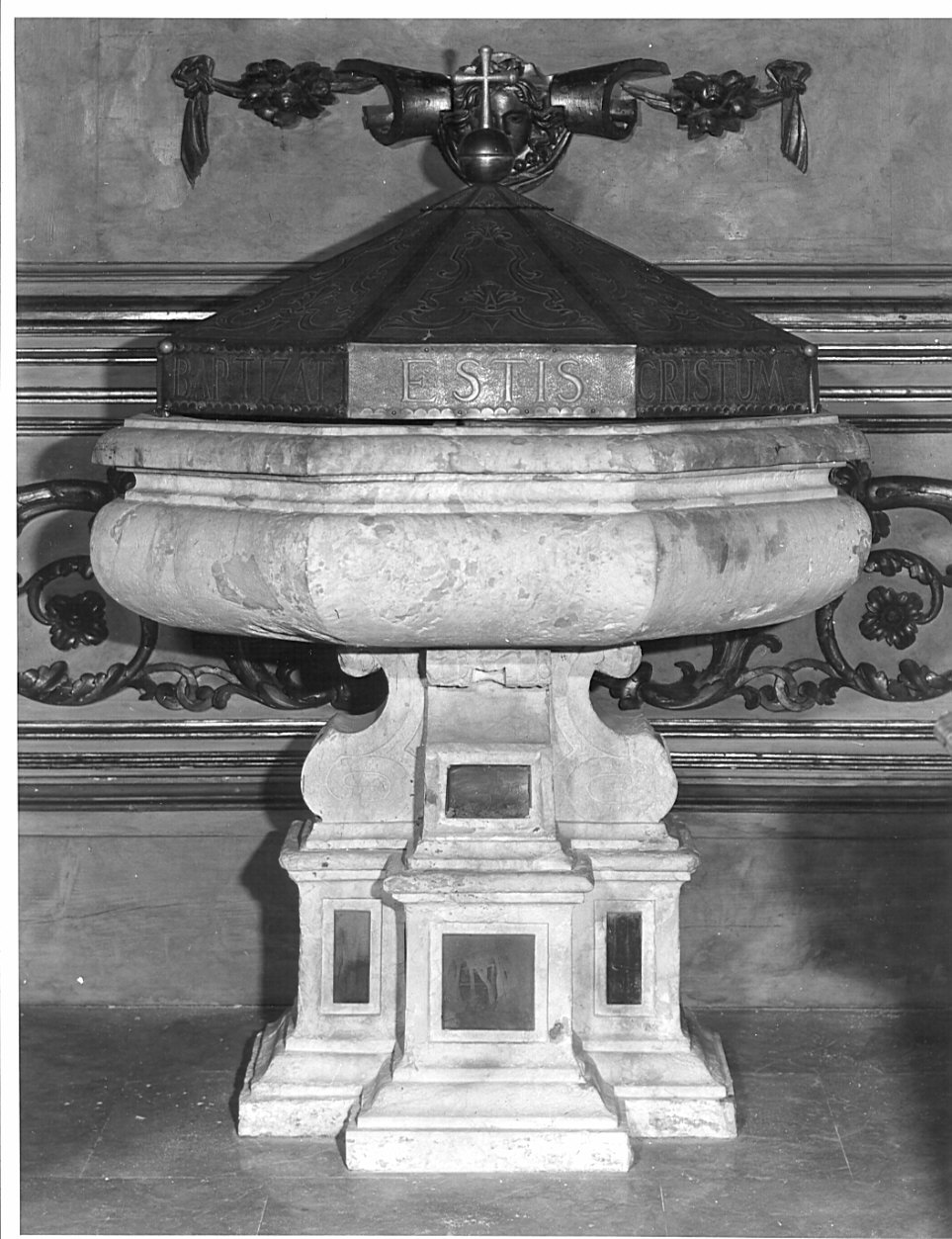 fonte battesimale, opera isolata - bottega lombarda (terzo quarto sec. XVII, sec. XX)