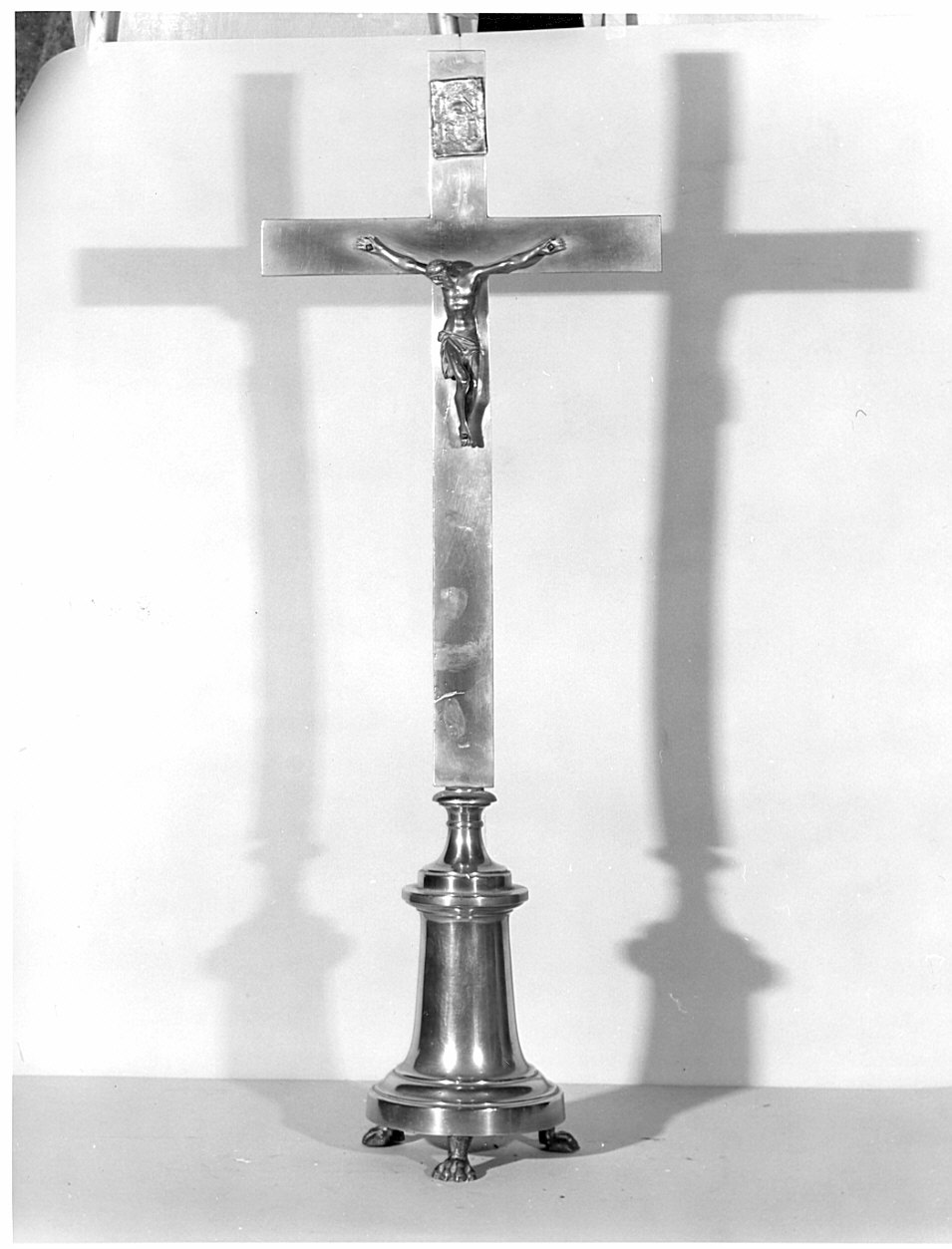 croce d'altare, serie - bottega lombarda (seconda metà sec. XIX)