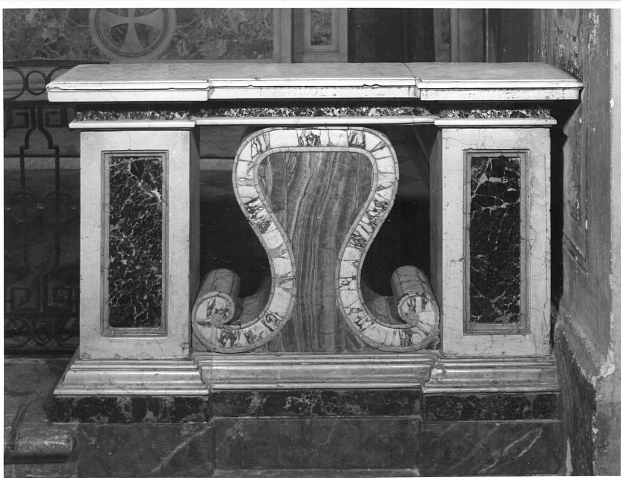 balaustrata, coppia - bottega lombarda (seconda metà sec. XVII)