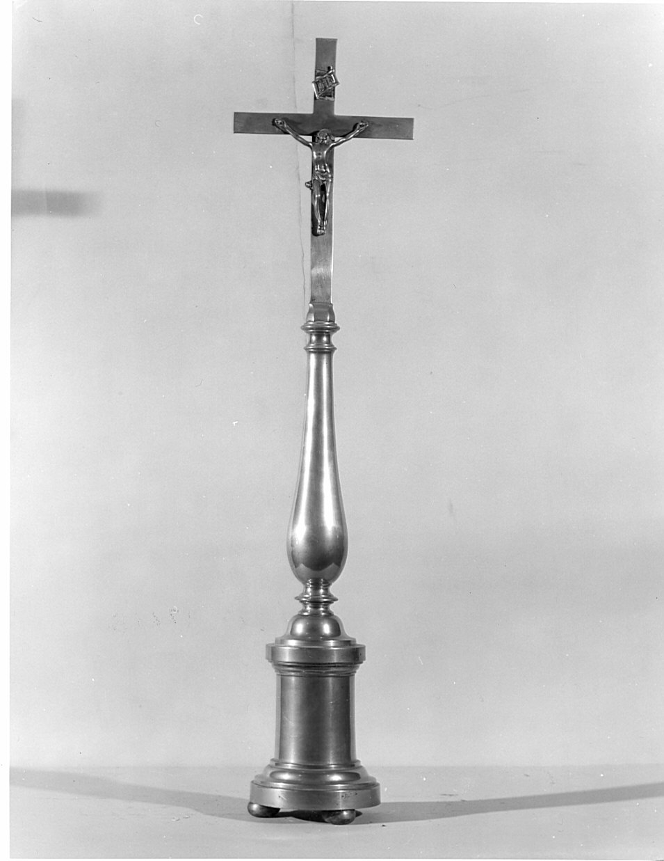 croce d'altare, opera isolata - bottega lombarda (seconda metà sec. XIX)