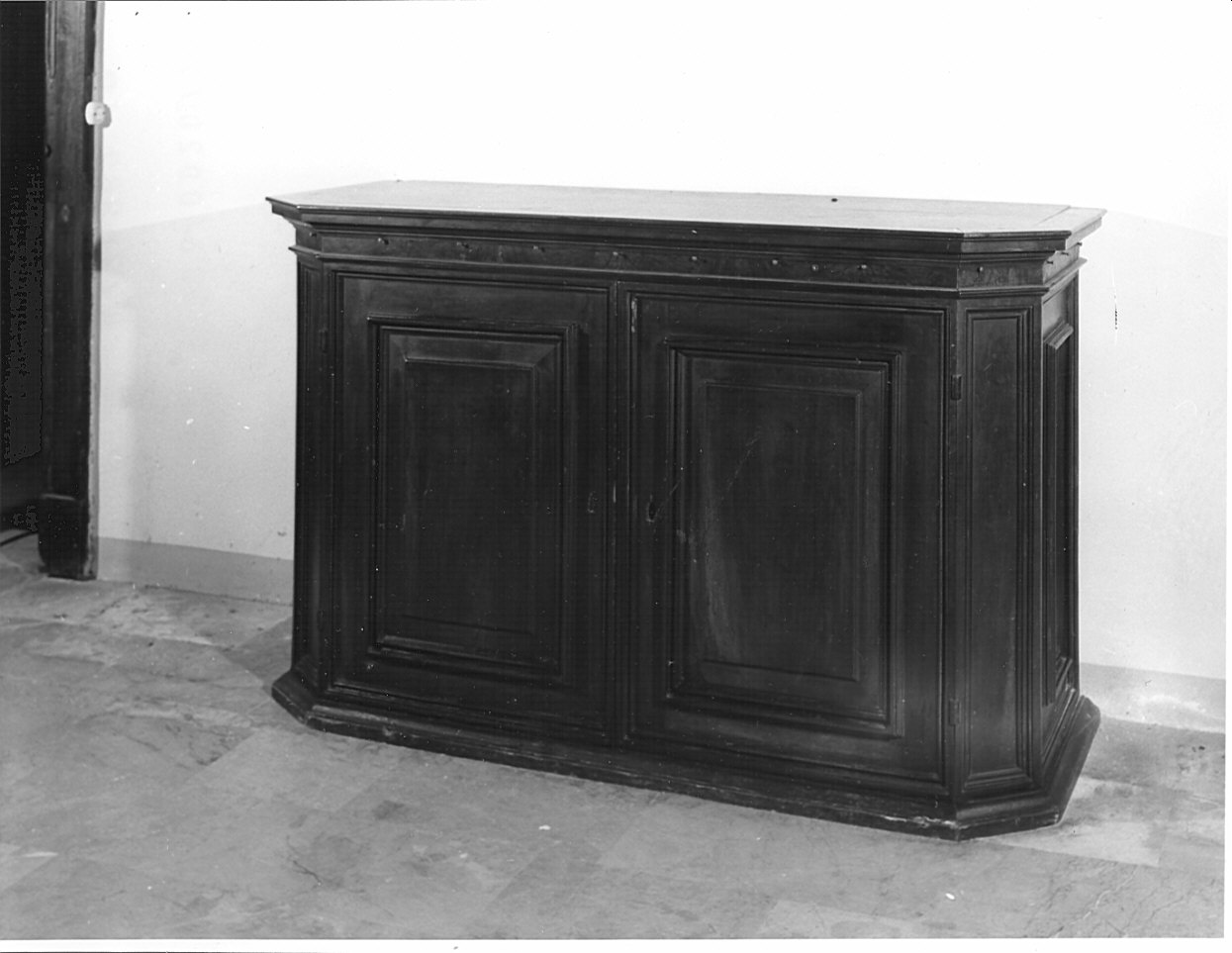 credenzina, opera isolata - bottega bergamasca (sec. XVII)