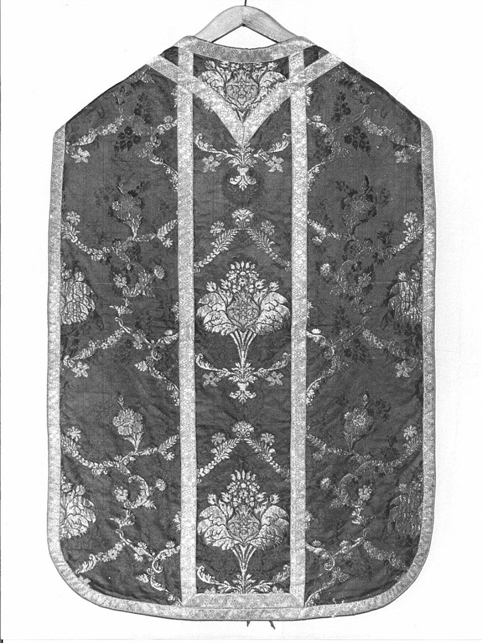 paramento liturgico, insieme - manifattura lombarda (prima metà sec. XVIII)