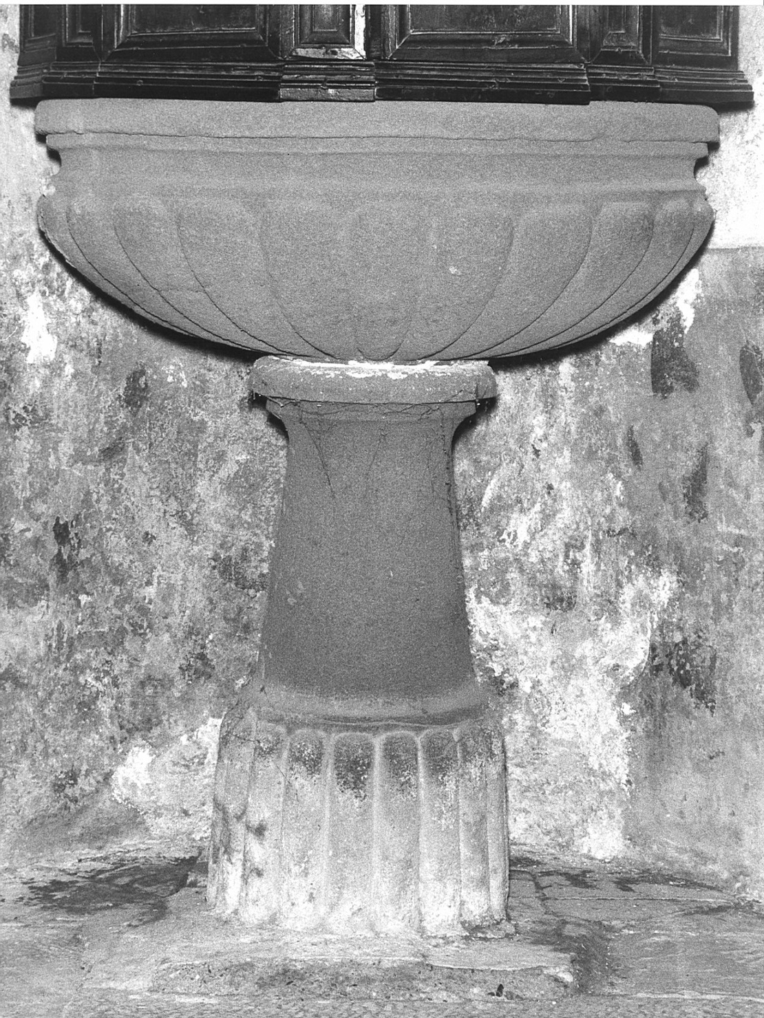 fonte battesimale, opera isolata - bottega bergamasca (fine/inizio secc. XVII/ XVIII)