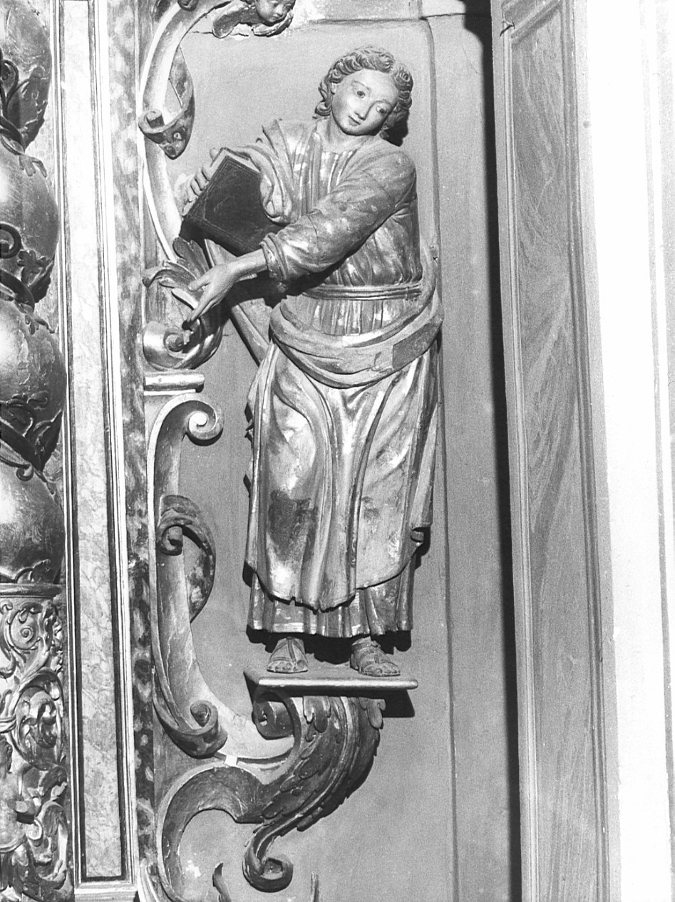 San Giovanni Evangelista (statuetta, elemento d'insieme) di Piccini Giovanni (attribuito) (fine/inizio secc. XVII/ XVIII)