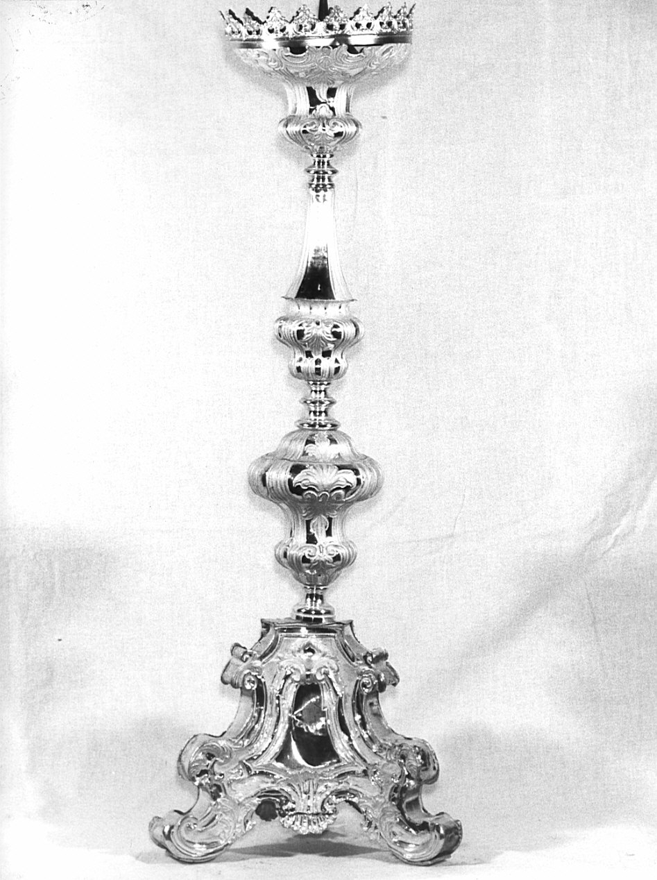 candeliere d'altare, serie - bottega bergamasca (metà sec. XVIII)