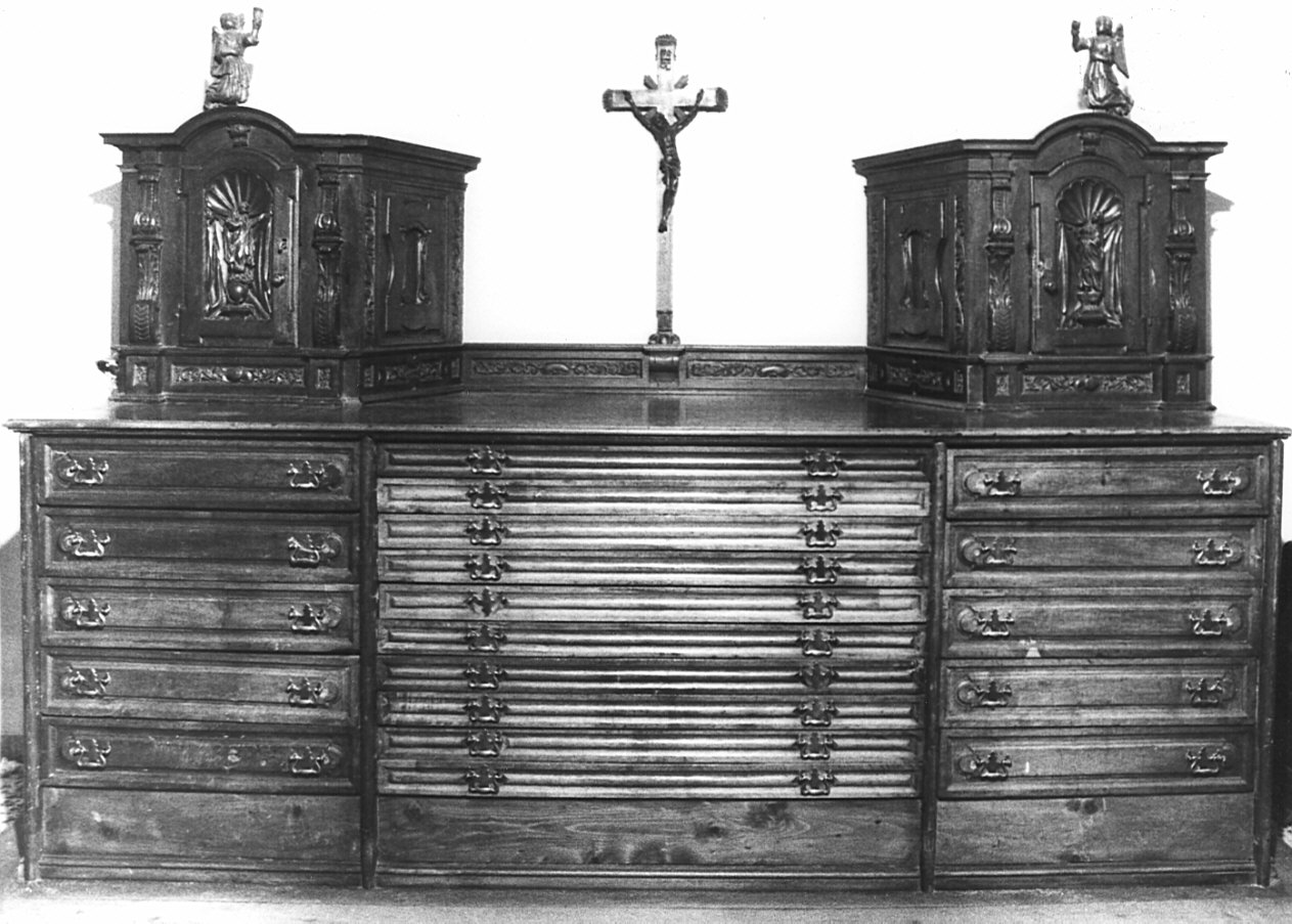 mobile da sacrestia, opera isolata - bottega bergamasca (inizio sec. XVII, sec. XVIII)