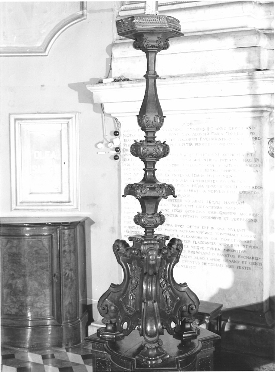 candelabro, serie di Fontana (sec. XVIII)