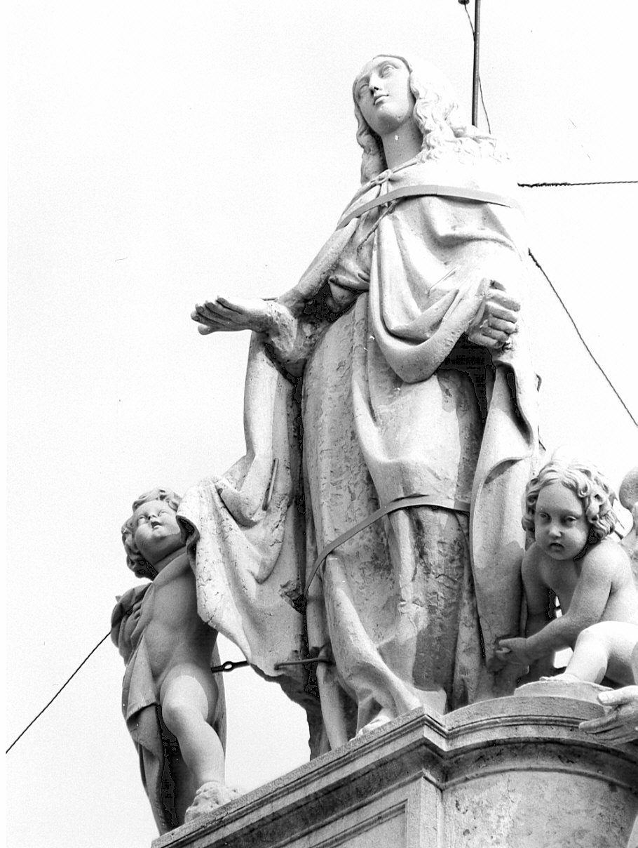 Sant'Agata (statua, elemento d'insieme) di Cerli Luigi (sec. XIX)