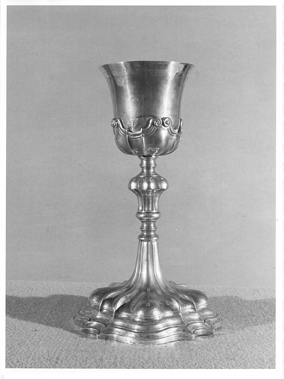 calice, opera isolata - bottega lombarda (sec. XVIII)