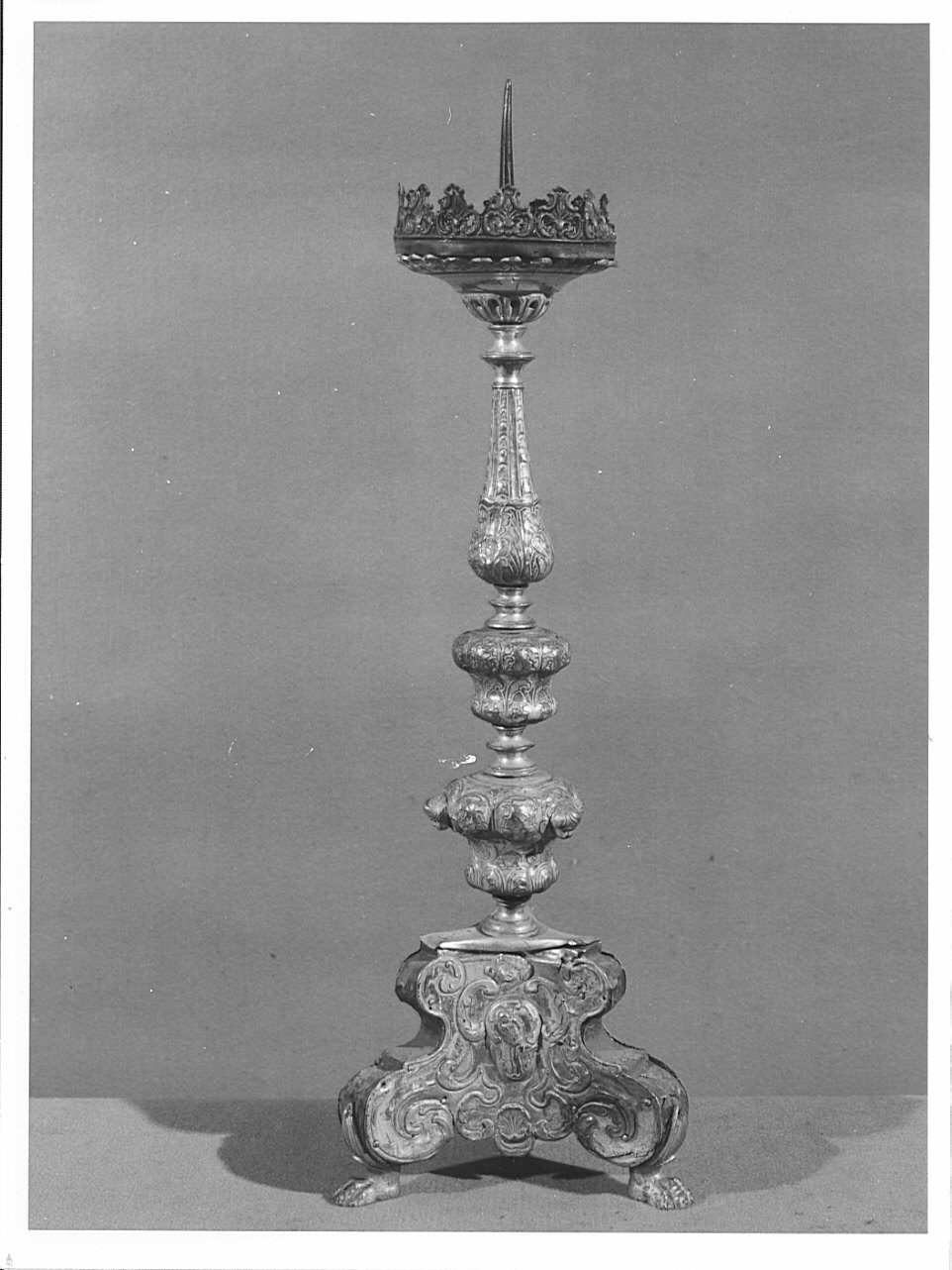 candeliere d'altare, coppia - bottega lombarda (?) (fine sec. XVII)